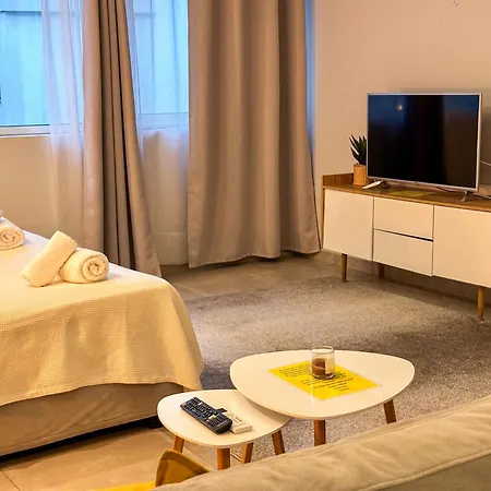 Glamorous & Spacious Renovated Apartment, Syntagma, Dt Athènes Extérieur photo
