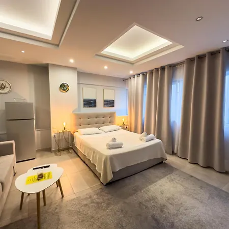 Glamorous & Spacious Renovated Apartment, Syntagma, Dt Athènes Extérieur photo