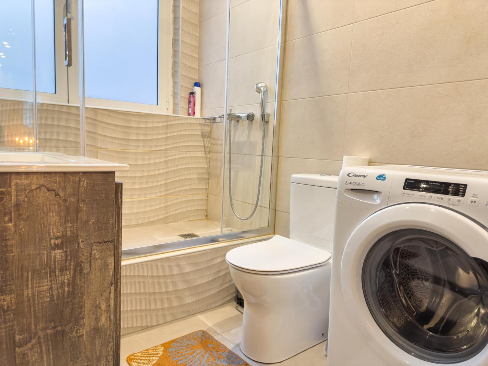 Apartamento Glamorous & Spacious Renovated Apartment, Syntagma, Dt Atenas