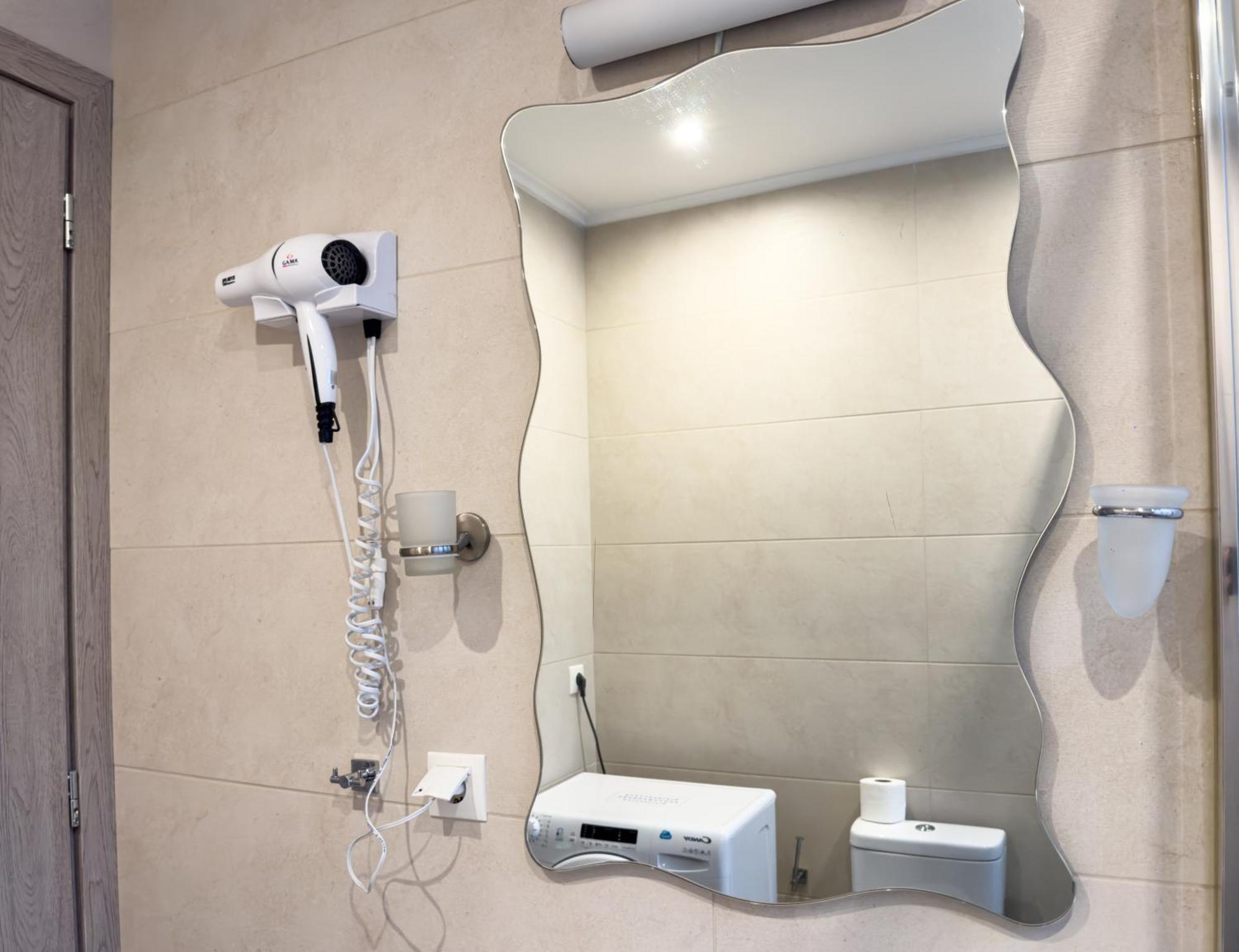 Glamorous & Spacious Renovated Apartment, Syntagma, Dt Appartement *
