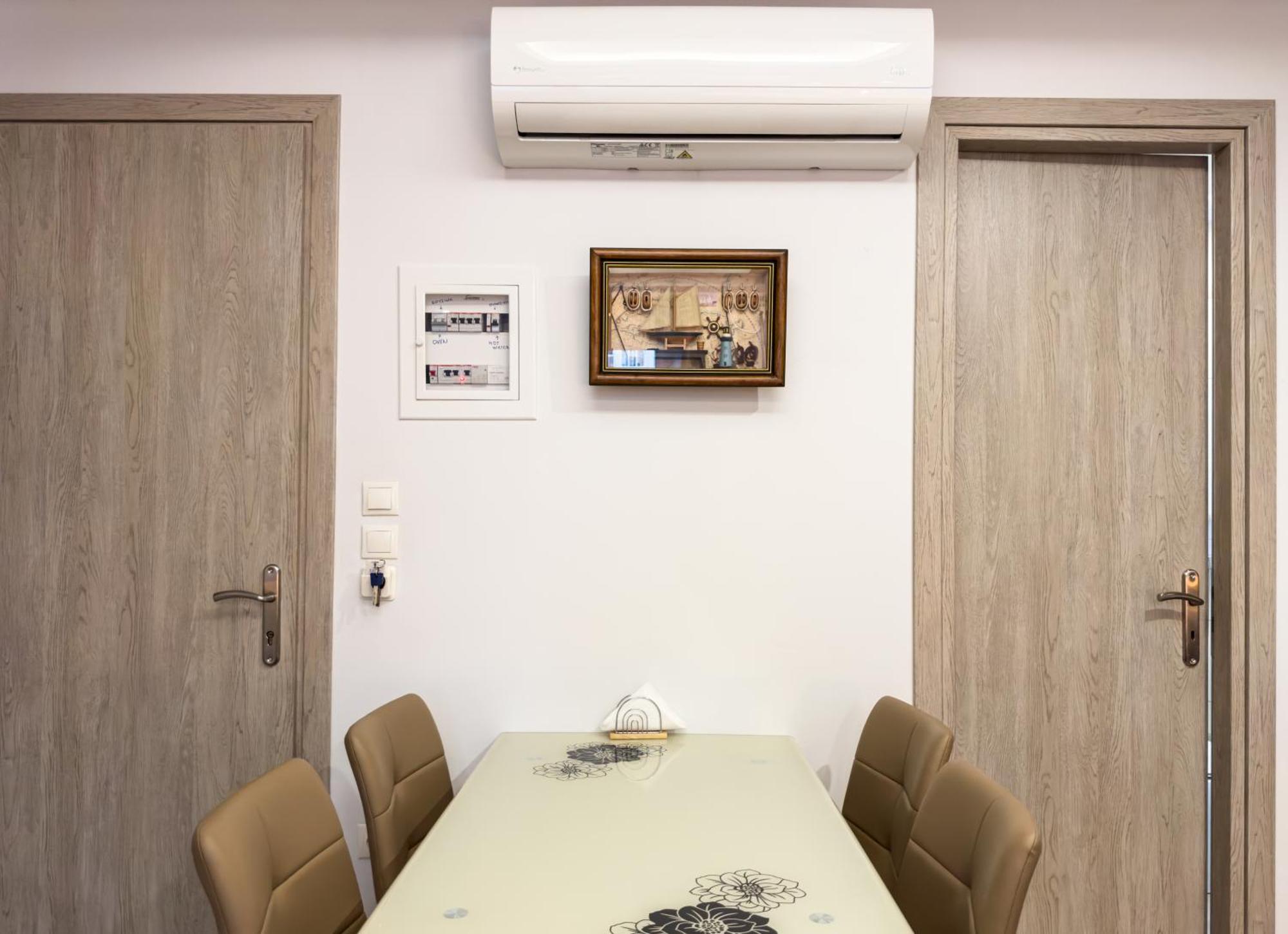 Glamorous & Spacious Renovated Apartment, Syntagma, Dt * Atény